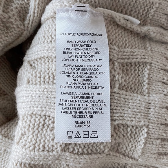 ‼️SOLD‼️ Beige cable knit pattern crew neck sweater Calvin Klein - Picture 6 of 6